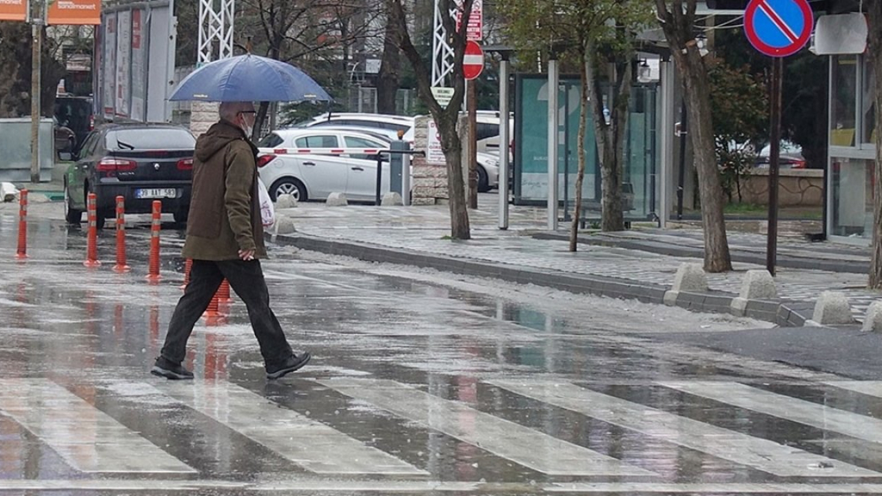 Meteoroloji uyardı: Sağanak ve serin hava devam edecek