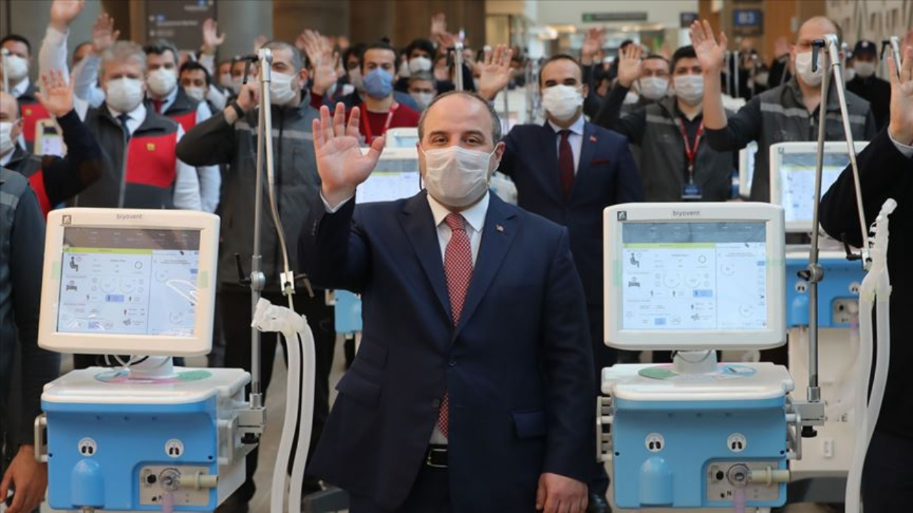 Varank: Binin üzerinde yoğun bakım solunum cihazını ihraç ettik