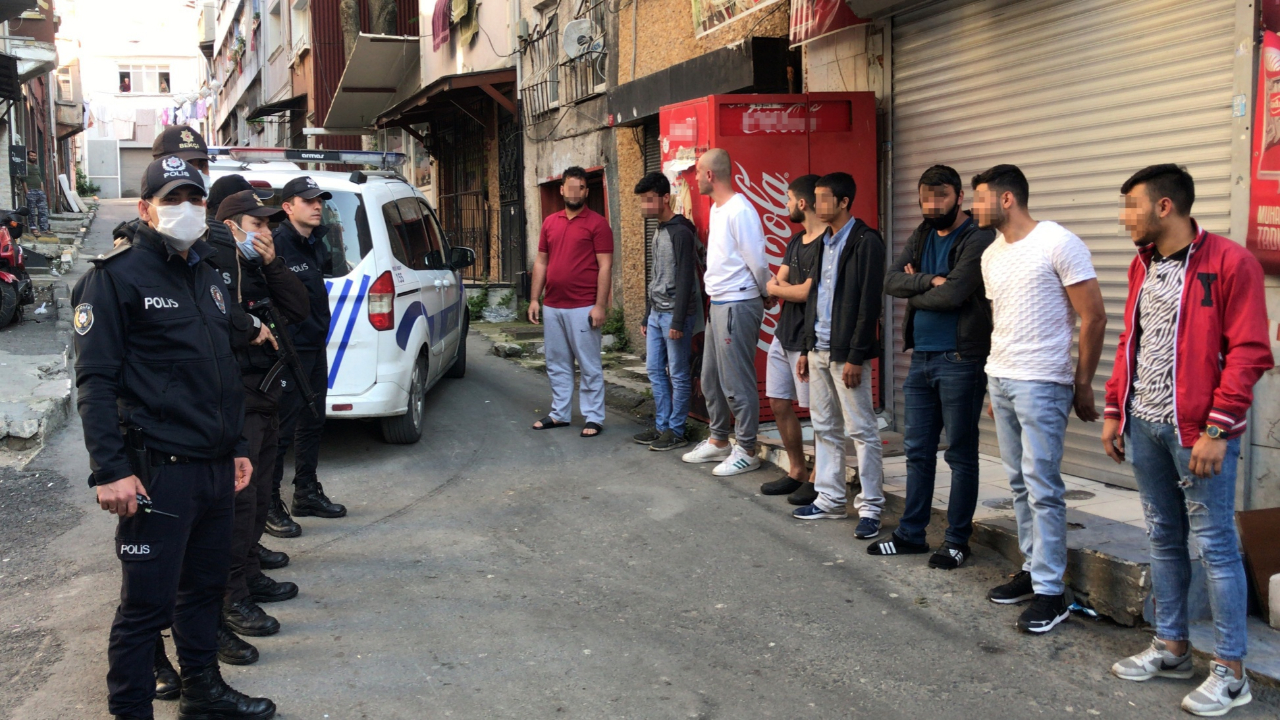 Uslanmıyorlar! Kendisini uyaran bekçiyi yaraladı
