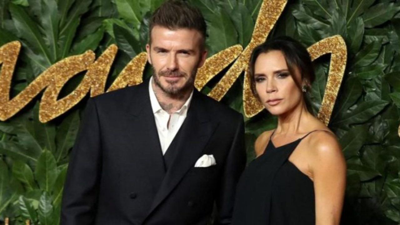 Victoria Beckham ilk kez güldü! Ailesi bile şaşkın...