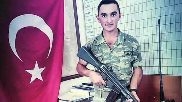 Kayseri gazisi kahramanca duruşunu hiç bozmadı