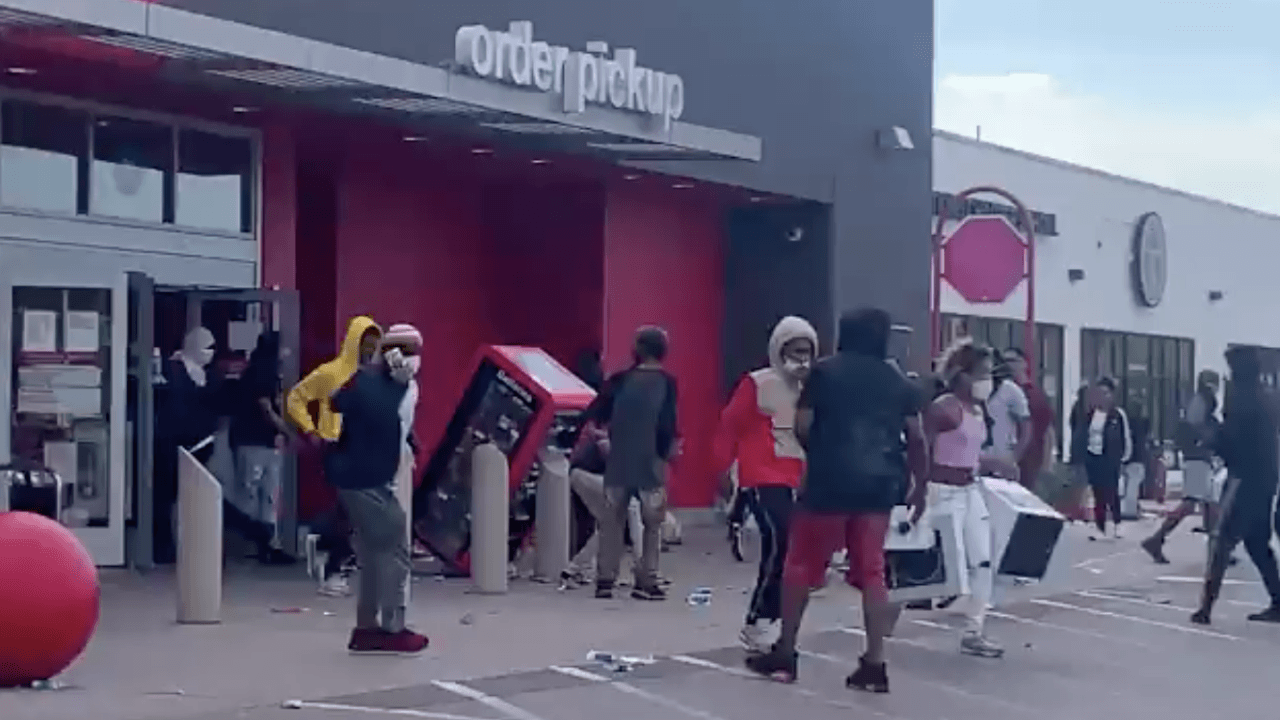 ABD'de marketler yağmalanıyor