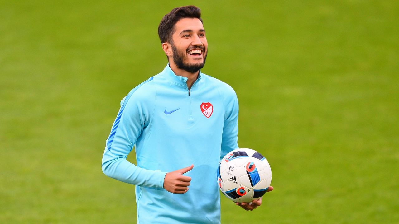 Fenerbahçe'de ilk imza Nuri Şahin'den!