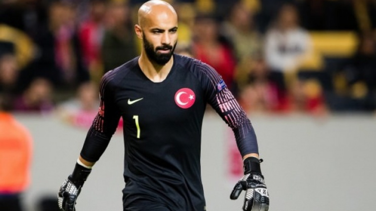 Bonservisi yok! Beşiktaş, Sinan Bolat'la görüşmelere başladı...