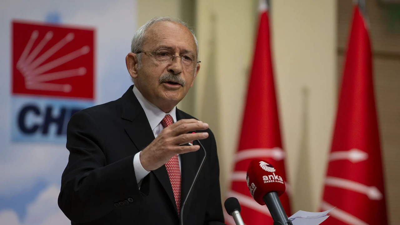 Kılıçdaroğlu bildiğiniz gibi! Darbeyi kınıyormuş gibi yapıp yine sivil hükümeti suçladı!