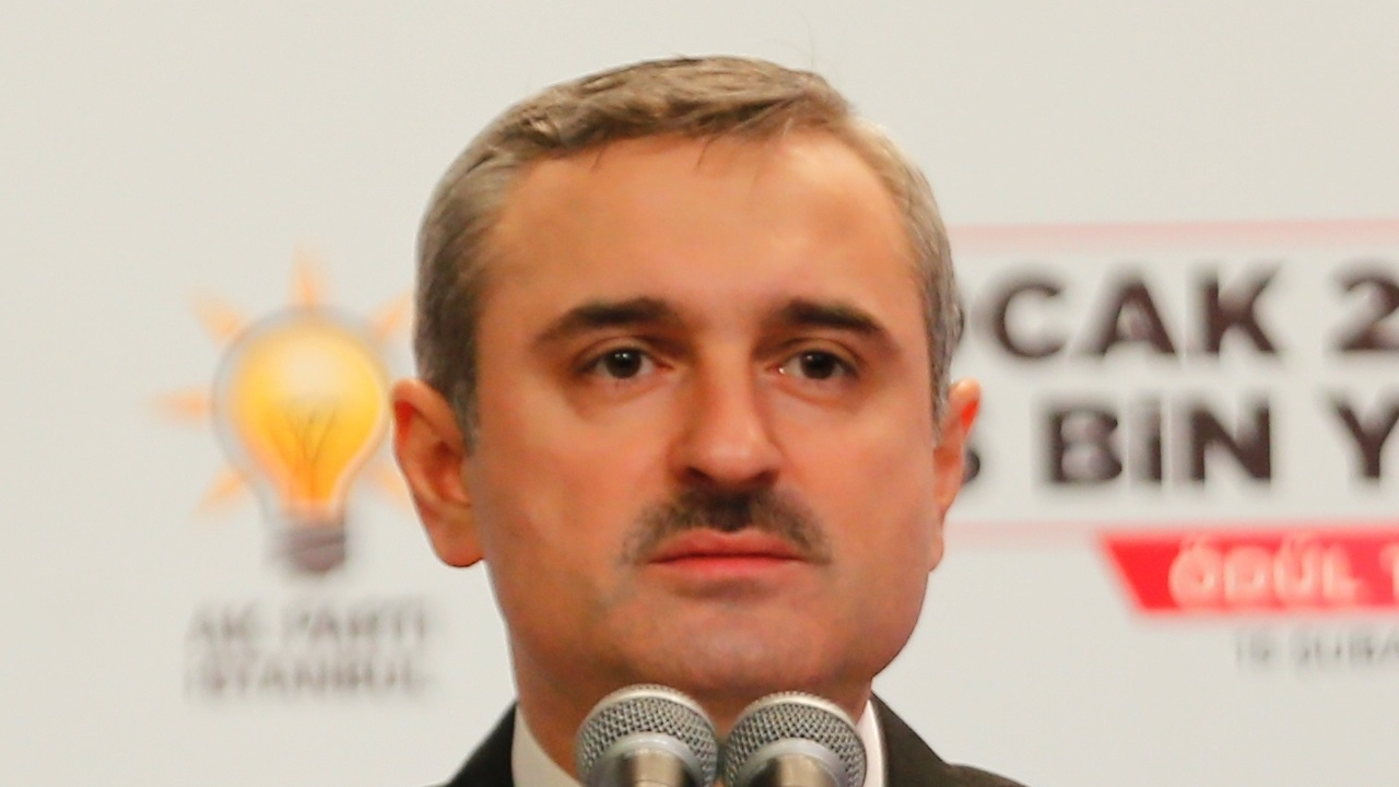 Bayram Şenocak'tan 29 Mayıs mesajı: Fetih gönüllerden başlar