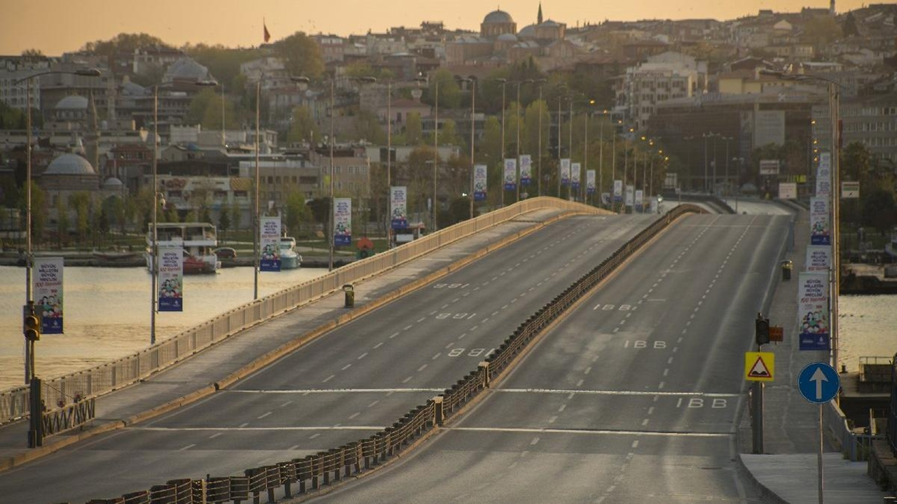 15 ilde hafta sonu sokağa çıkma kısıtlaması...