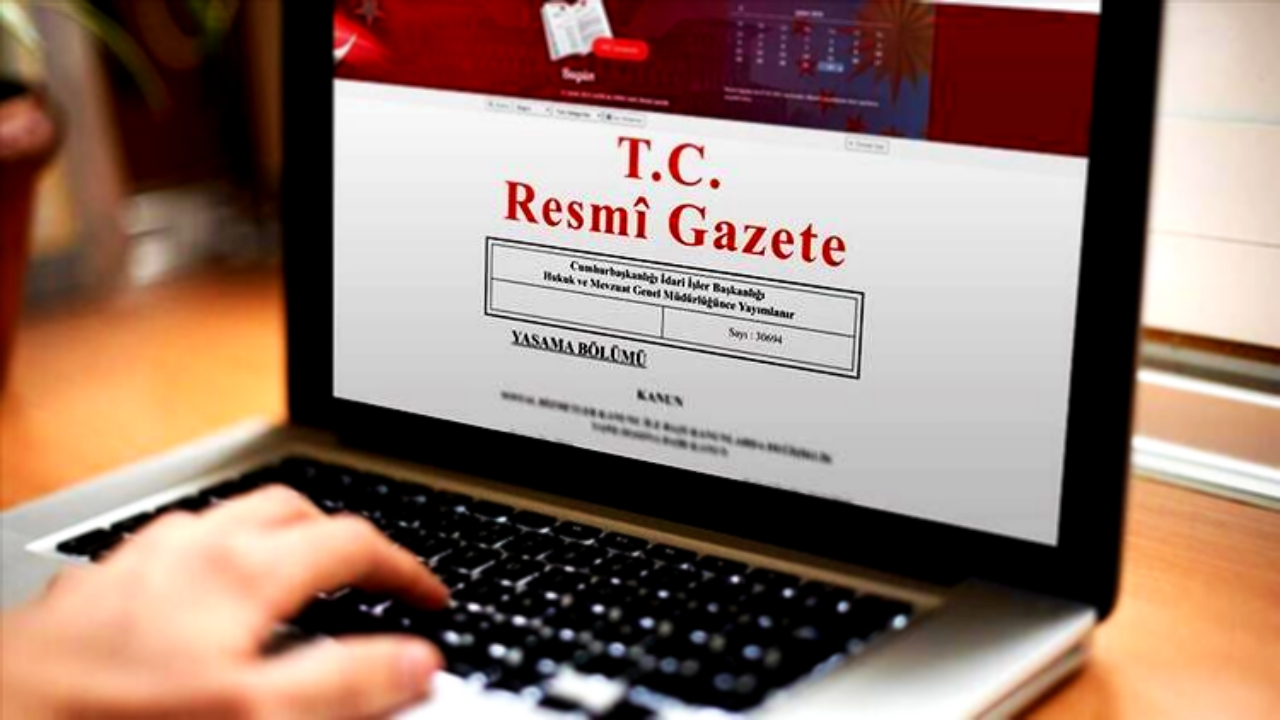 Cumhurbaşkanı Erdoğan imzaladı! Kamuda çalışan 60 yaş ve üzerine idari izin kararı