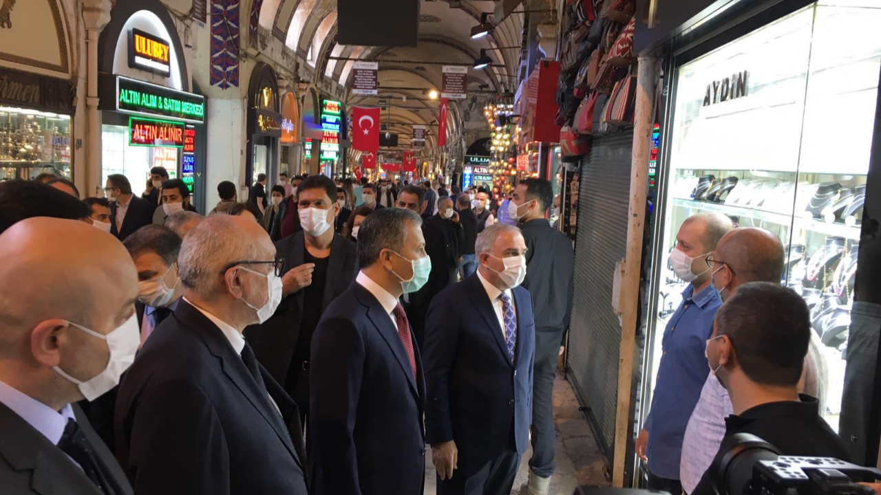 Tarihi Kapalıçarşı, kapılarını yeniden açtı