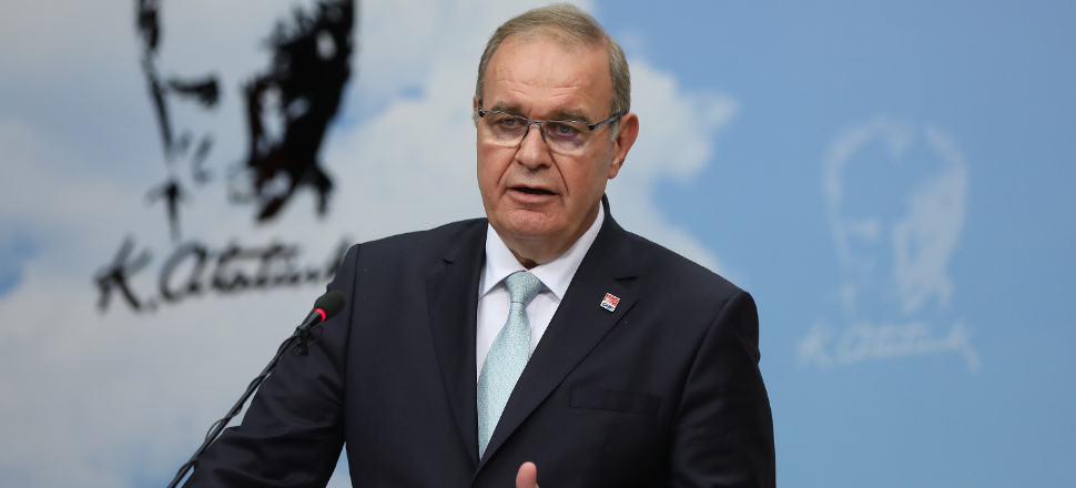 CHP'li Öztrak Sigaraya Hayır Günü'nde sigarayı savundu