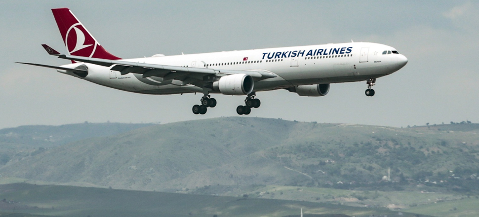 Son dakika... Normalleşme sürecinin iç hat seferleri başladı!