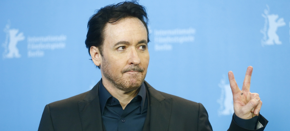Polis şiddetinin son kurbanı ünlü oyuncu John Cusack oldu!