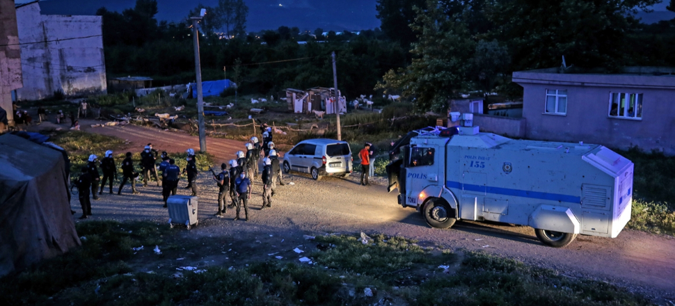 Müdahale eden polis memuru şehit oldu...