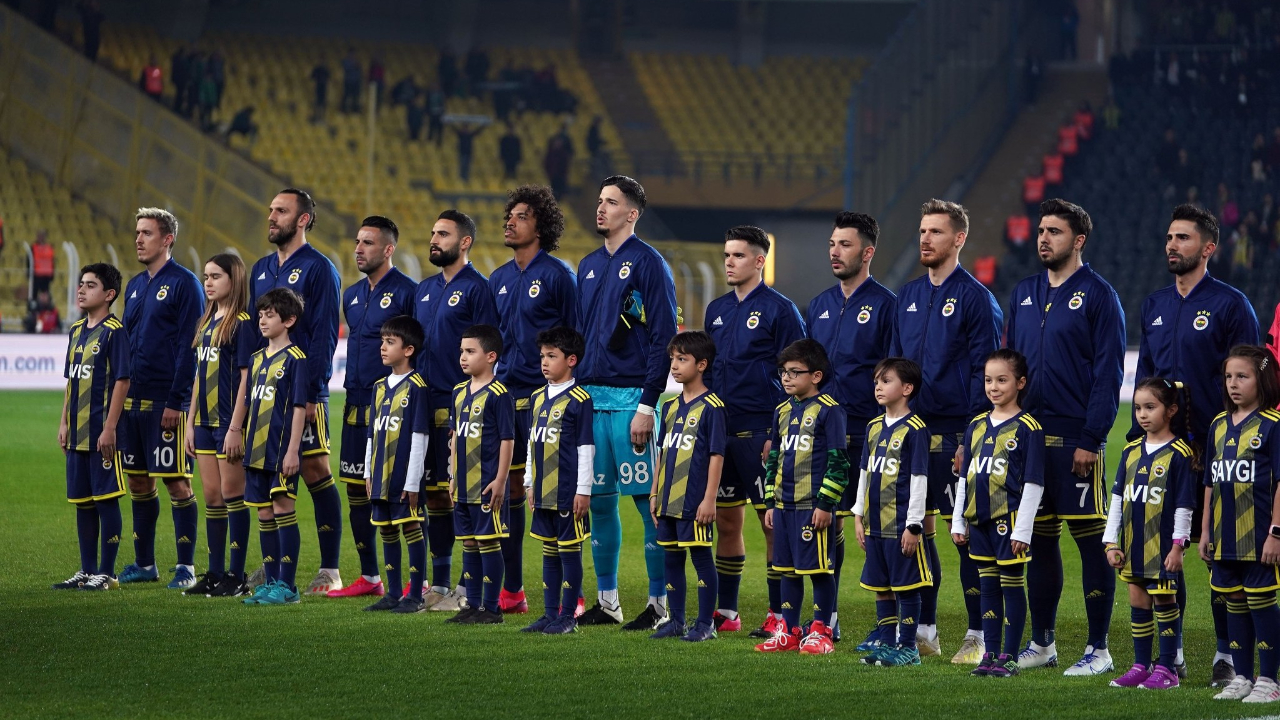 Fenerbahçe'de kriz! Takımla idmana çıkmıyor