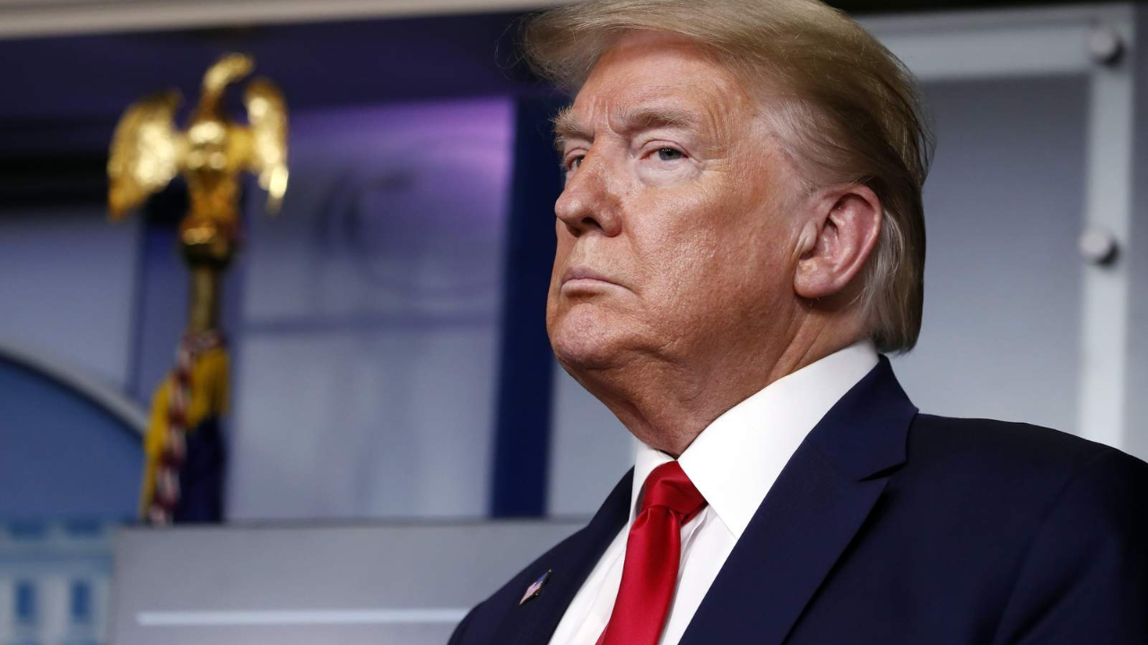 Trump çileden çıktı: Kuduz köpek...