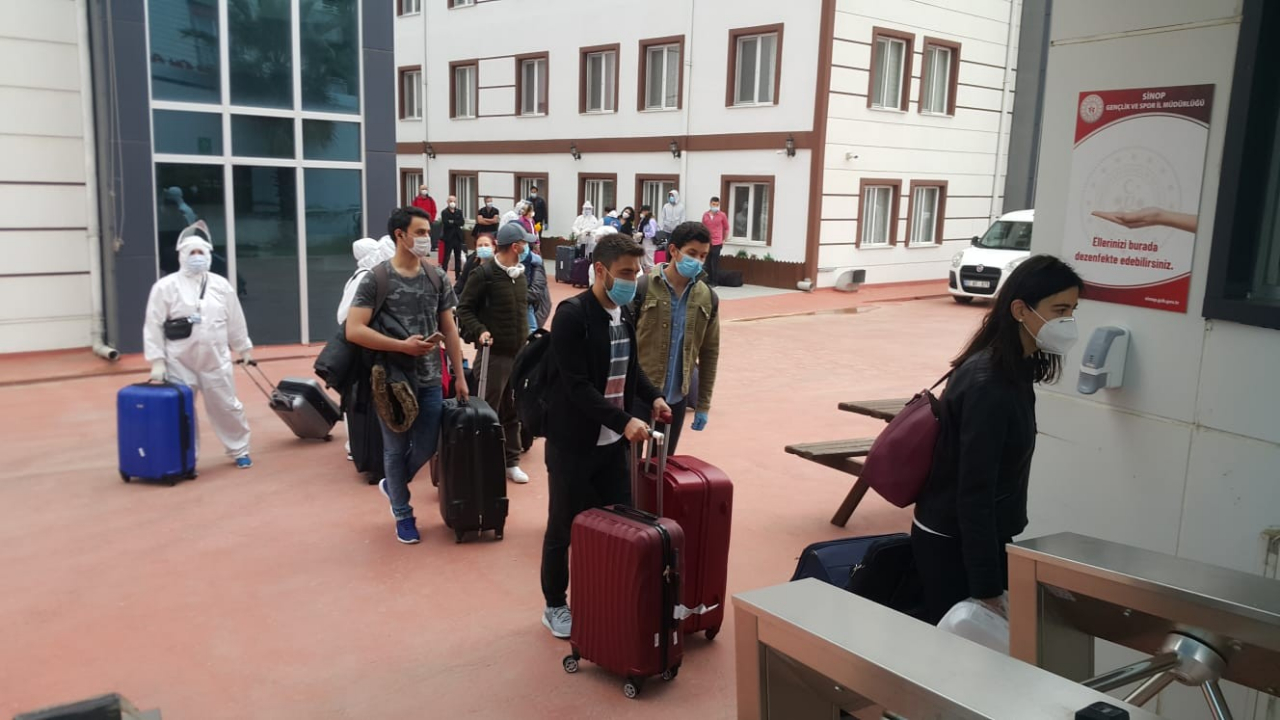 Bakan Kasapoğlu duyurdu: 77 bin 441 kişinin karantina süreci tamamlandı