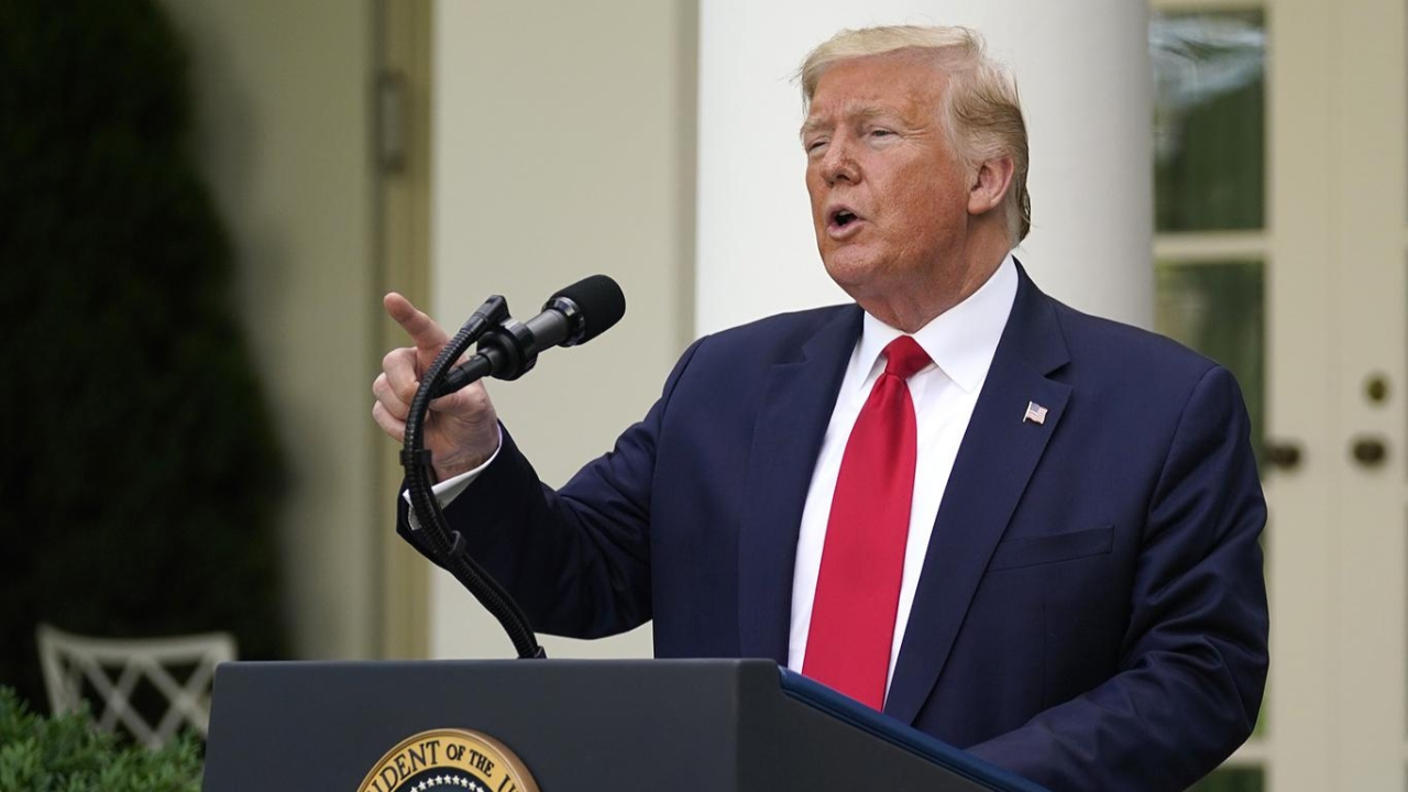 Trump, sığınağa teftiş için inmiş...