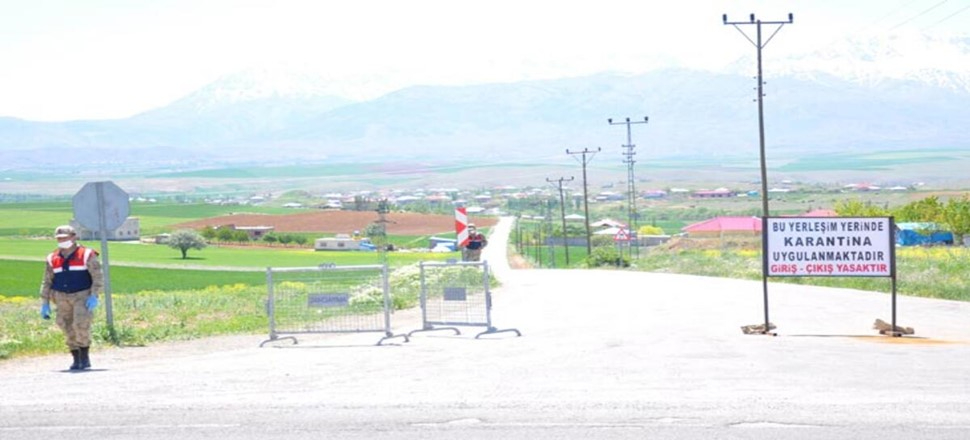 Nişan töreninde para cezası yağdı