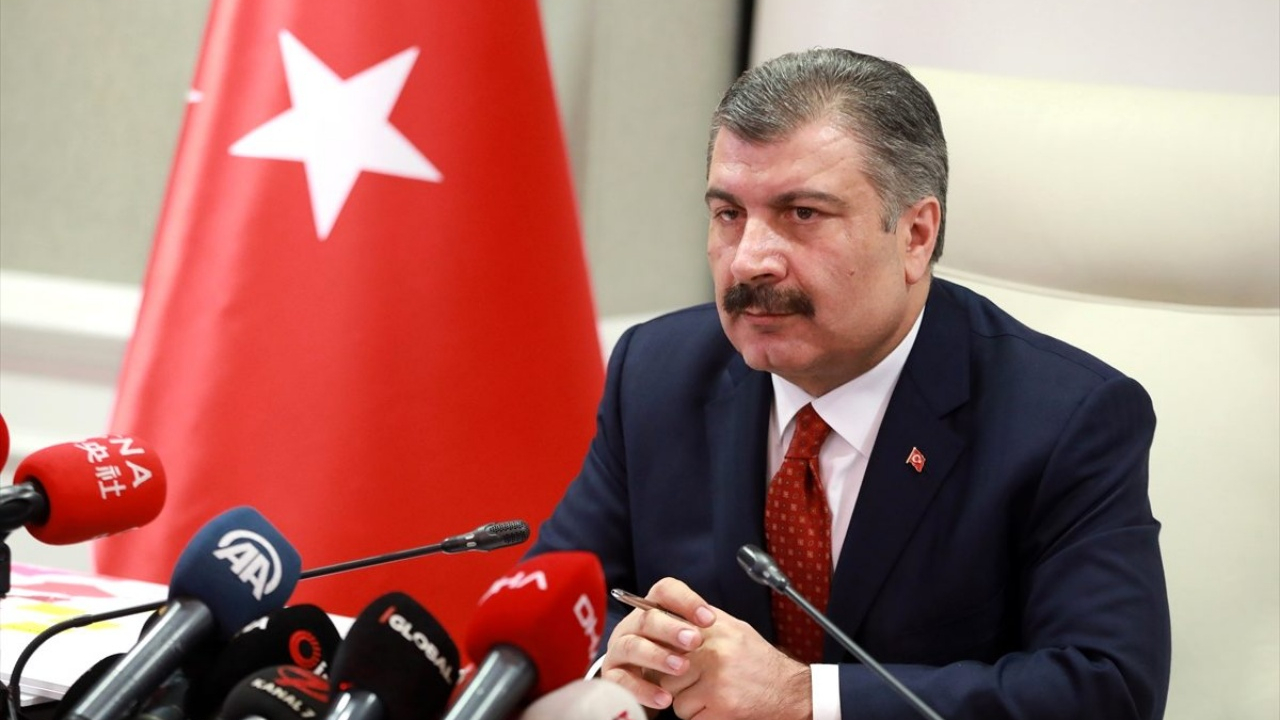 Bakan Koca: Son 24 saatte 21 kişi vefat etti, toplam vefat sayısı 4 bin 669'a yükseldi...
