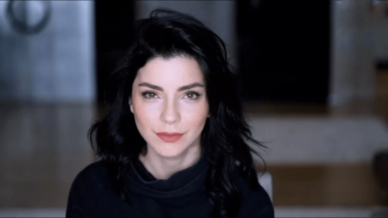 Merve Boluğur'dan aşkta yaş kriteri