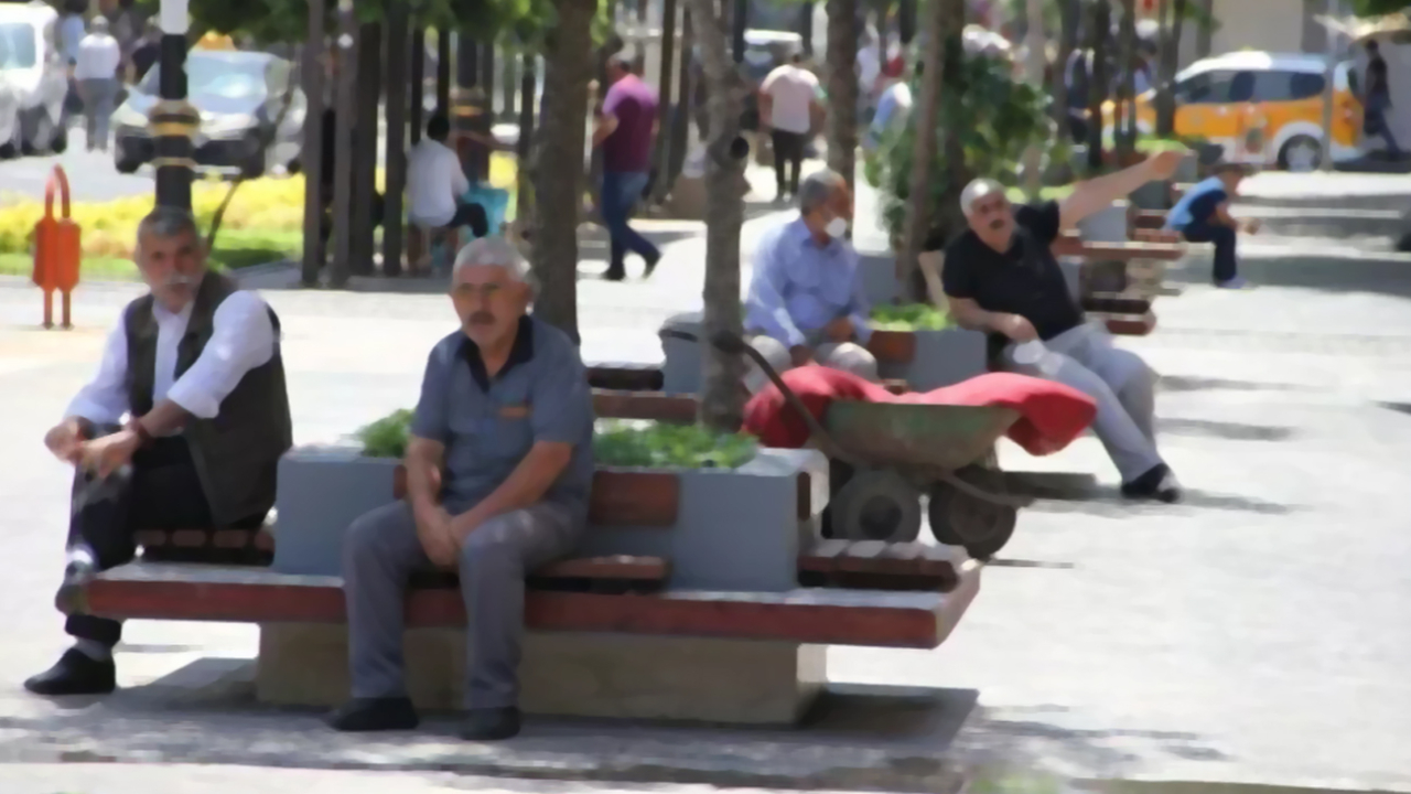 Son dakika... Diyarbakır'da koronavirüs vaka sayısı giderek artıyor! 6 günde 200 vaka... Otobüsten sonra minibüs şoku!