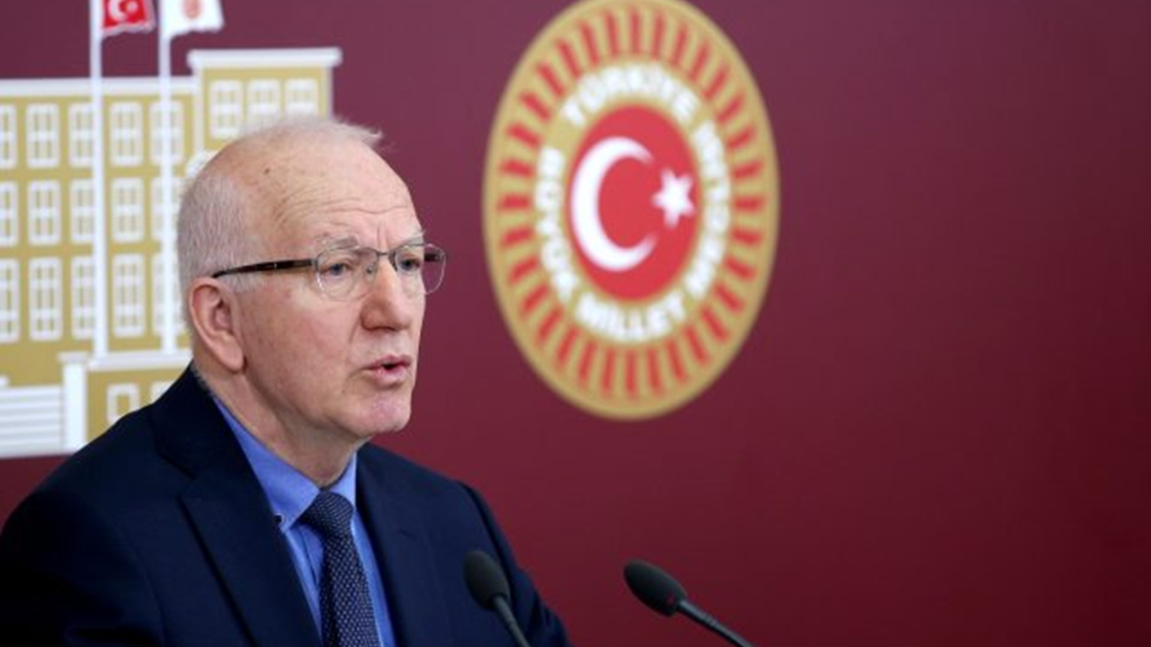 CHP'li Kaboğlu: Sultanahmet Camisi de müze olmalı