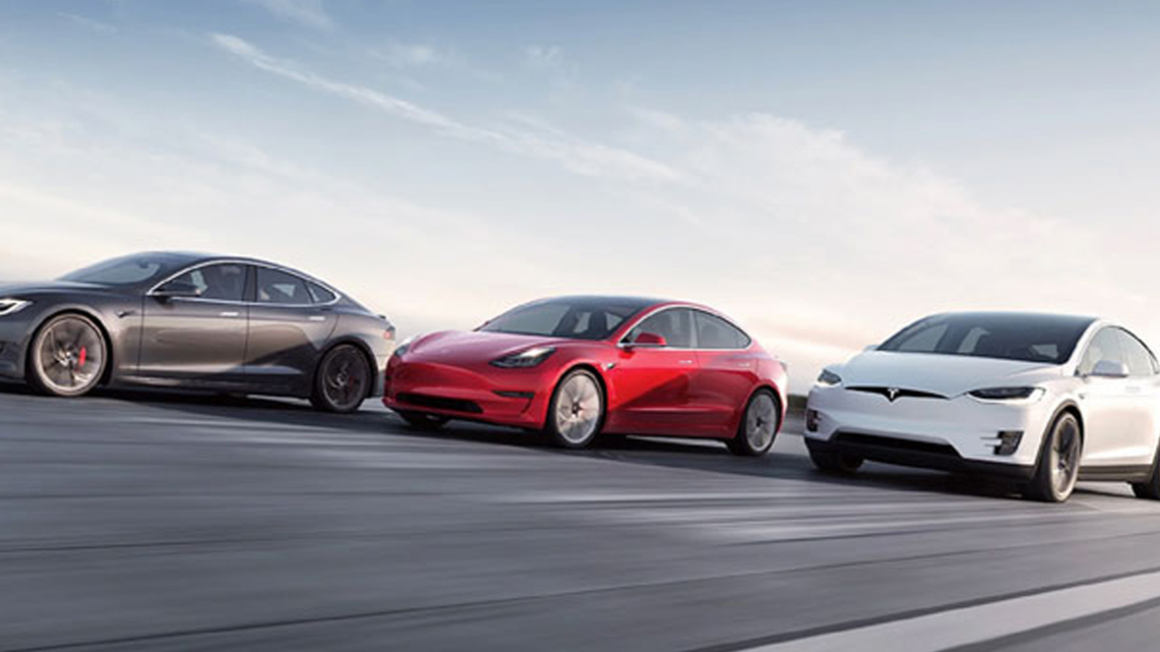 Son dakika... Tesla Semi'nin seri üretim haberi, Tesla hisselerinin 1000 doların üzerine çıkardı