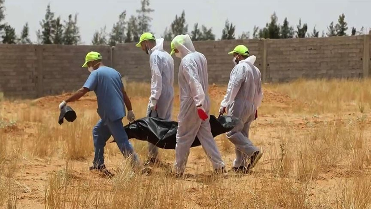 Libya'da 3 toplu mezar daha bulundu!