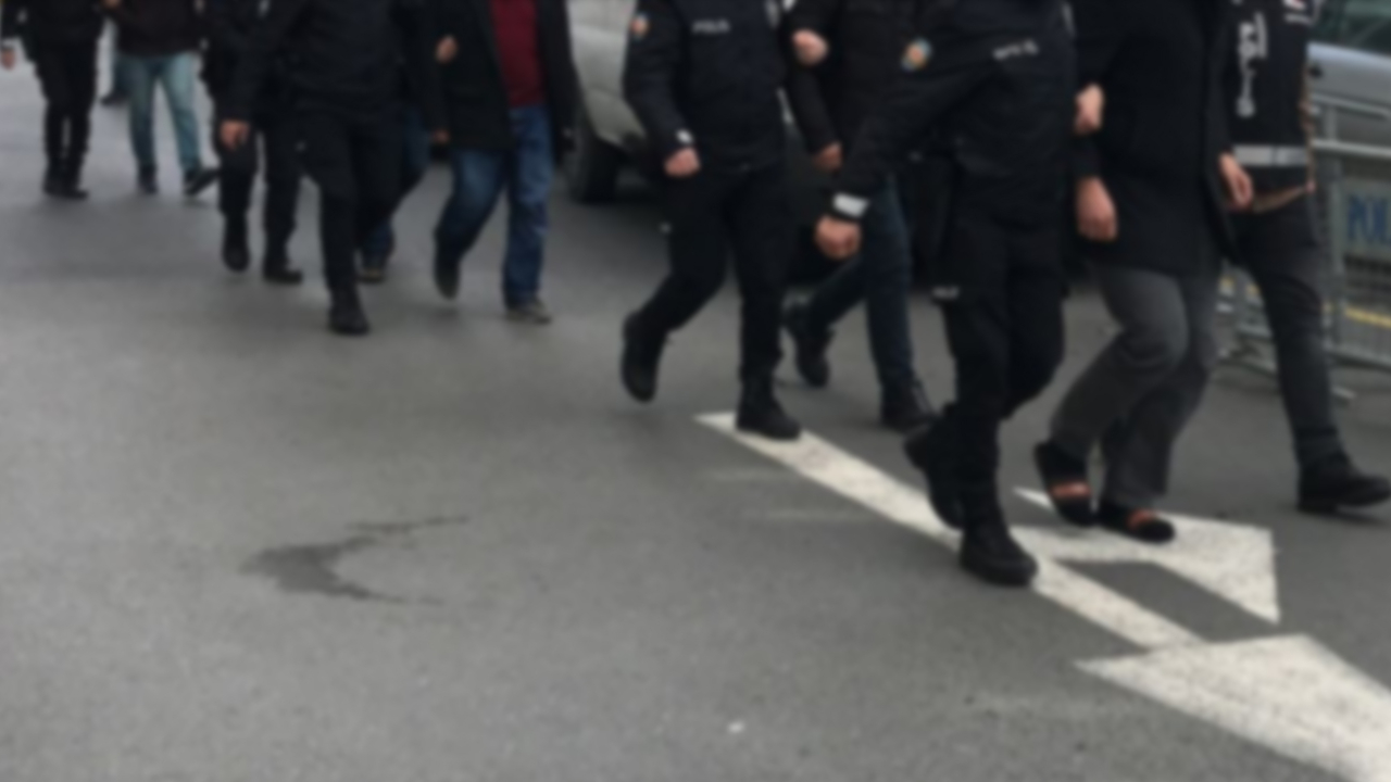 Son dakika... İstanbul'da dev operasyon! 2 milyon 500 bin liralık ürün ele geçirildi