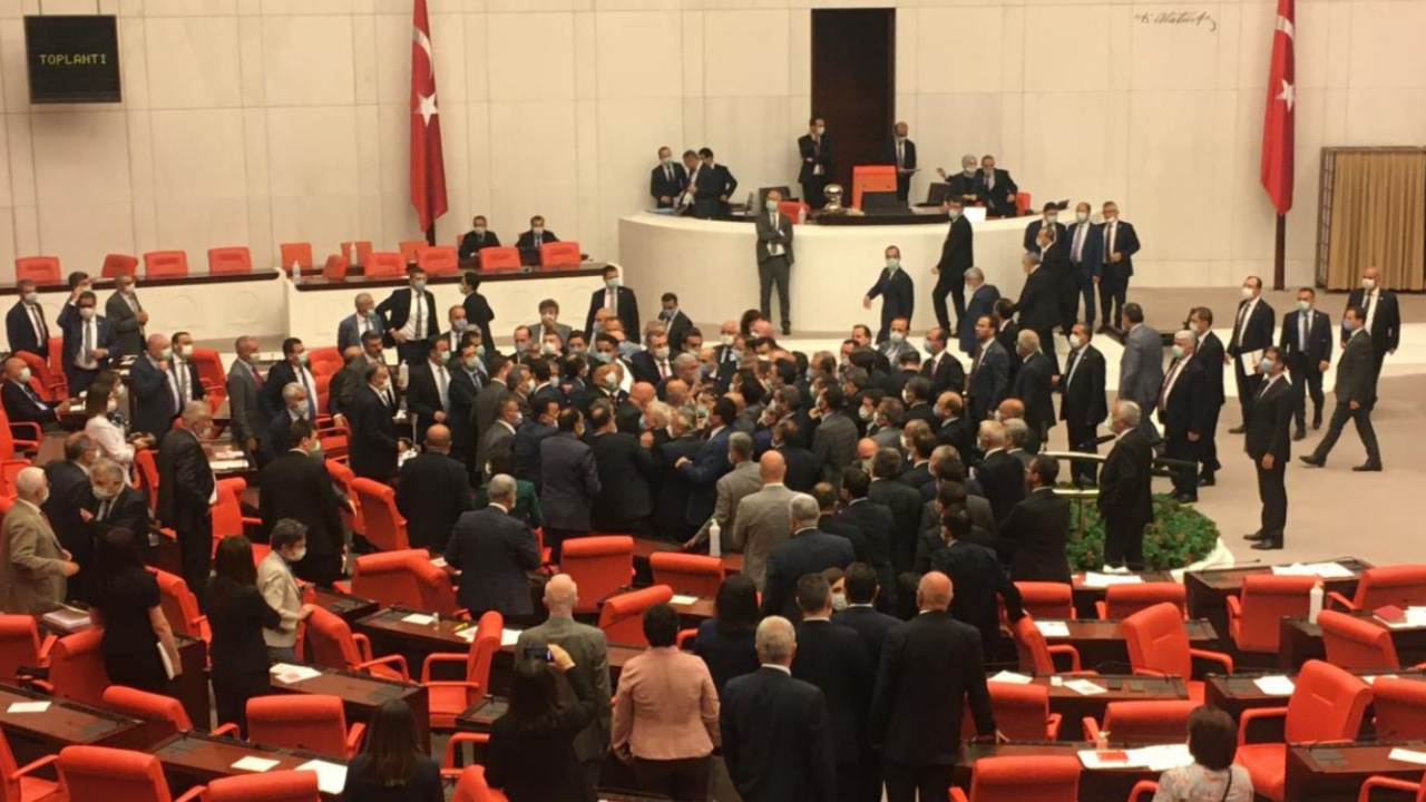 Devlet Bahçeli'den Olcay Kılavuz'a uyarı
