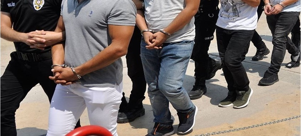 5 operasyonda 693 kişi yakalandı