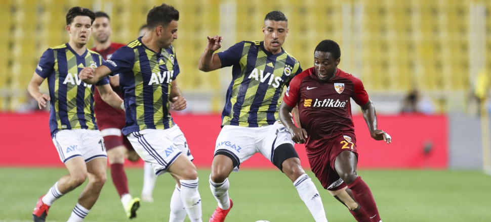 Fenerbahçe lige 3 puanla döndü....