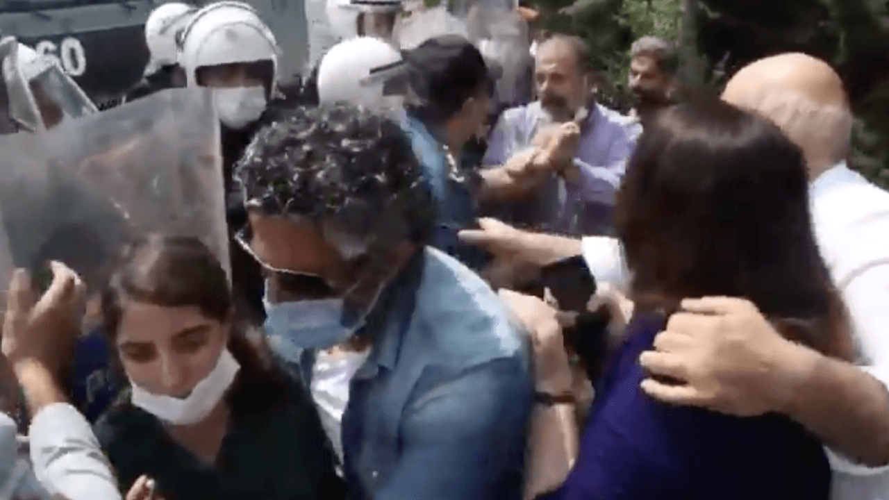 HDP korona önlemlerini hiçe sayıyor