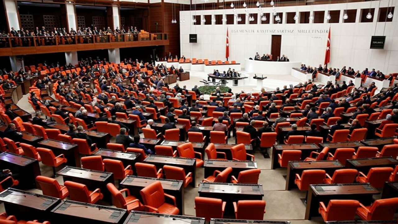 Vekil transferi ve seçim barajına yeni formül!