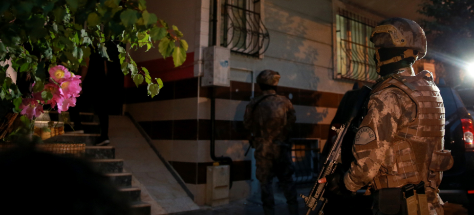 Zehir tacirlerine şafak operasyonu