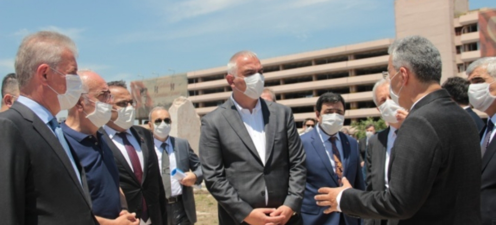 Kültür ve Turizm Bakanı Ersoy'dan "Kemeraltı ve Agora" açıklaması