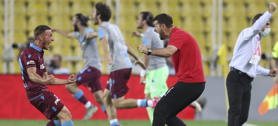 Kadıköy'de Fırtına: Finale 3 golle koştu!