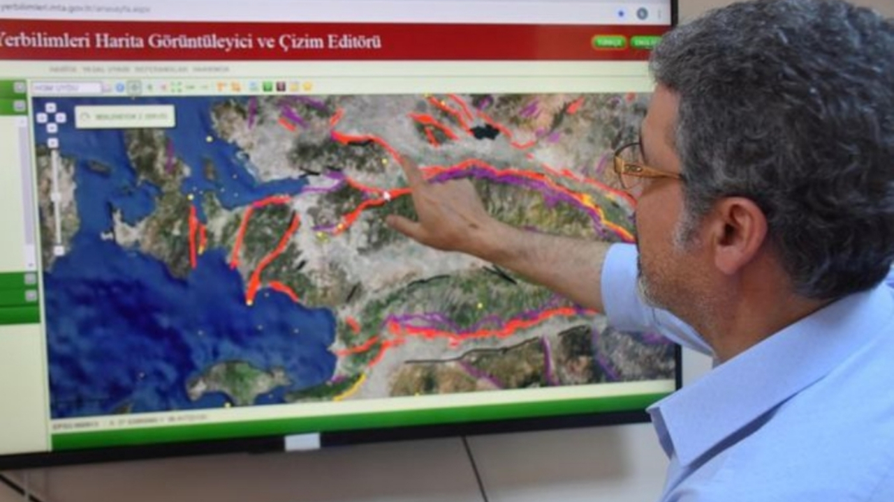 Hasan Sözbilir: İstanbul'da 10 yıl içinde 7 büyüklüğünde bir depremin olabilir