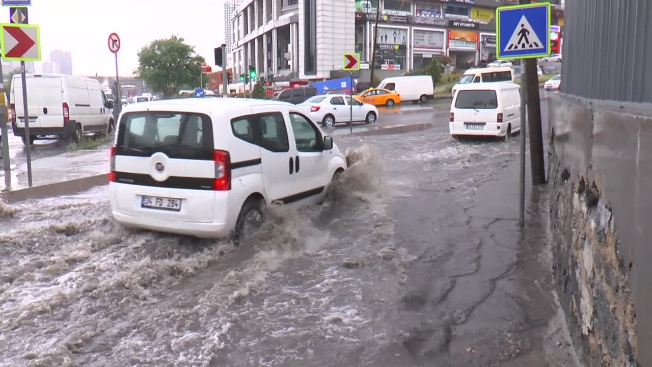 İstanbul'da şiddetli yağmur