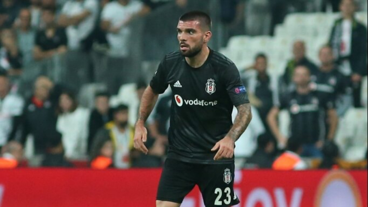 Beşiktaş'ta sürpriz ayrılık!