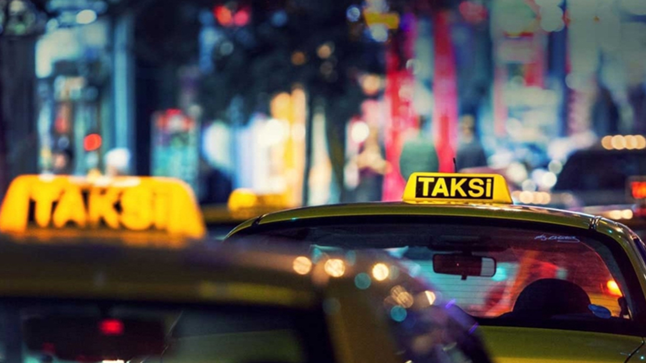 İstanbul'da 3 kadın turisti aracına kilitleyip gasp eden taksici tutuklandı