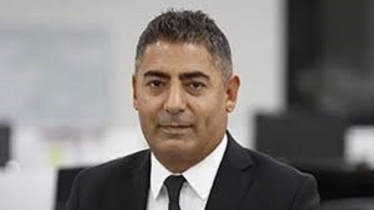 Soyad değiştirdi, milyon dolarlık işler batırdı...