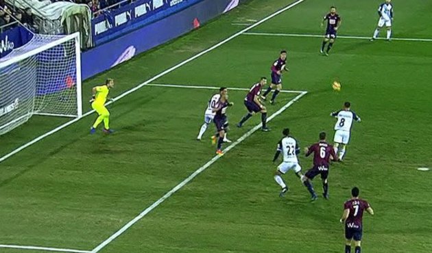 Emre Çolak Deportivo'yu kurtaramadı!