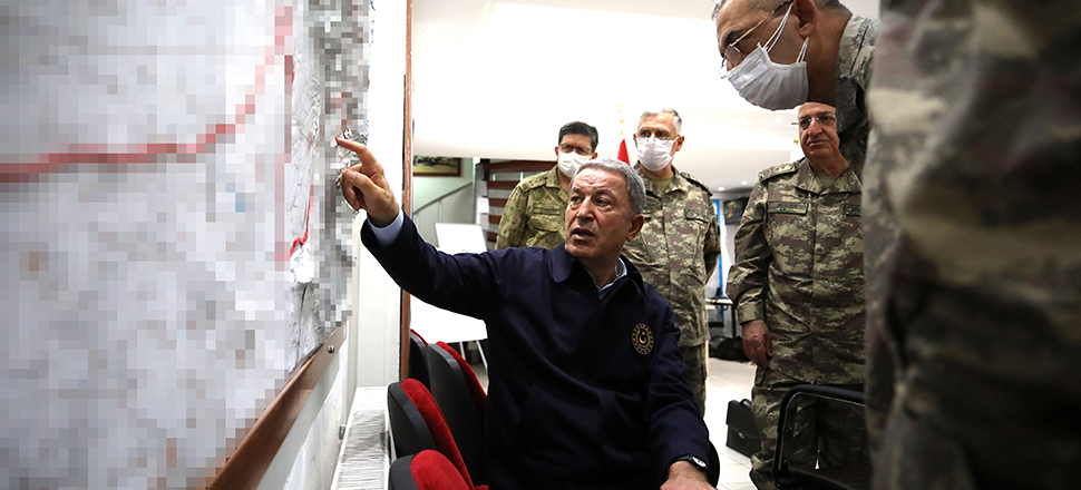 Milli Savunma Bakanı Hulusi Akar: 700’den fazla hedef vuruldu!