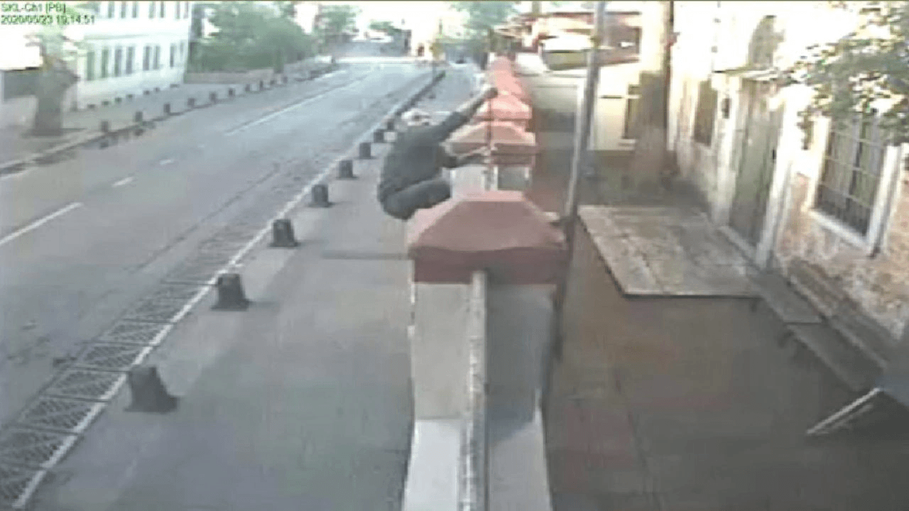 Kuzguncuk'taki kiliseye saldırıya hapis talebi