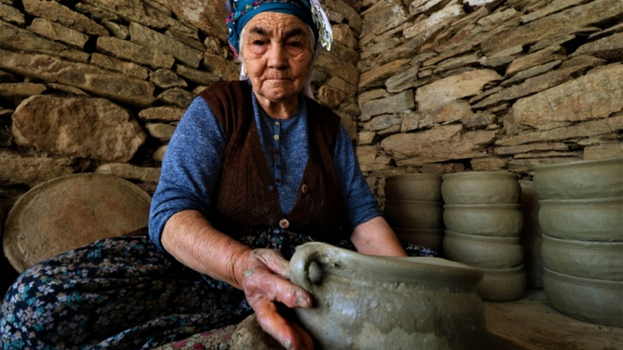 Çömlekler onların ekmek parası