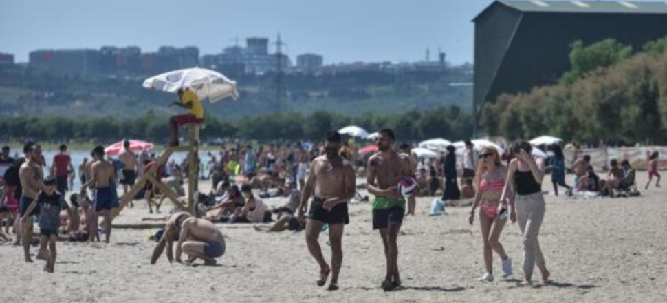 Bu görüntüler İstanbul Menekşe Plajı'nda çekildi