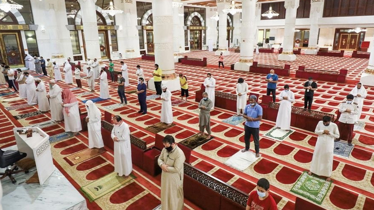 Mekke'de 3 ay sonra namaz kılındı
