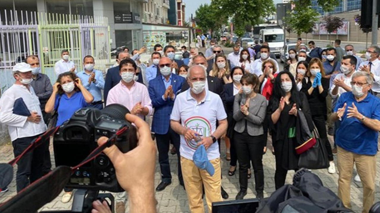 Baro başkanlarıyla polis arasında arbede! Gül'den açıklama