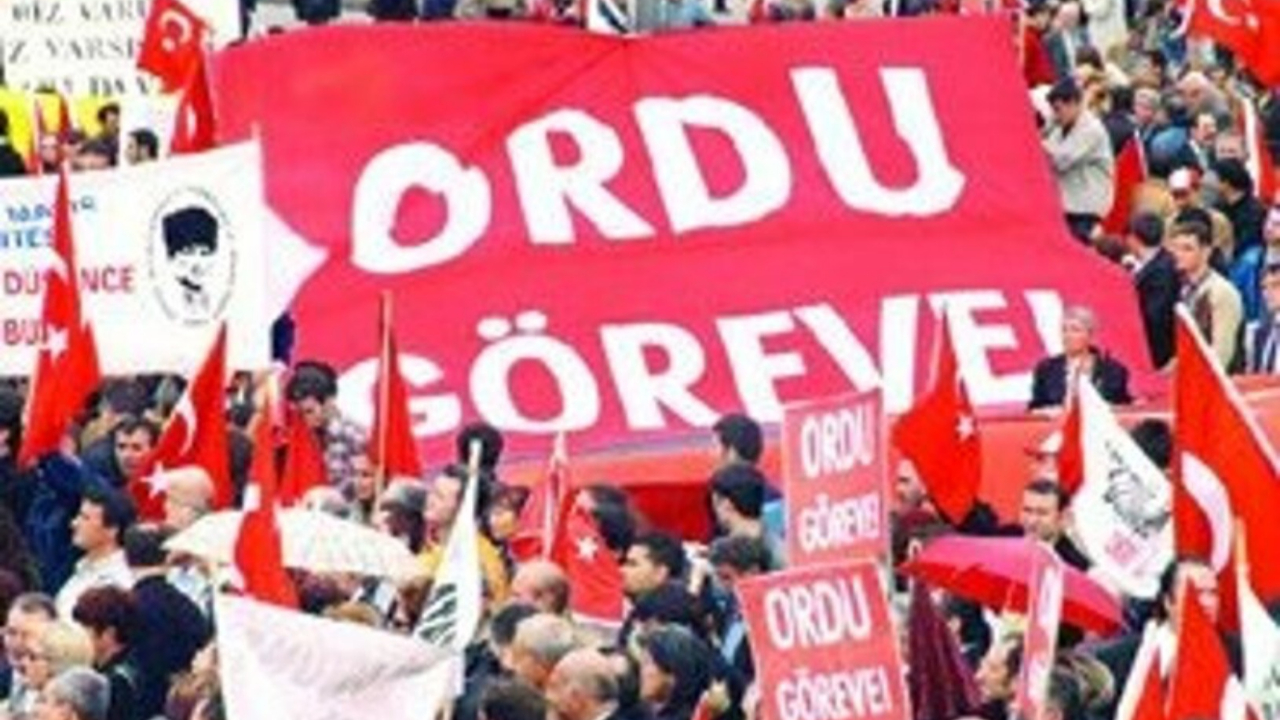 ‘Ordu göreve’ pankartını açanlara tahliye
